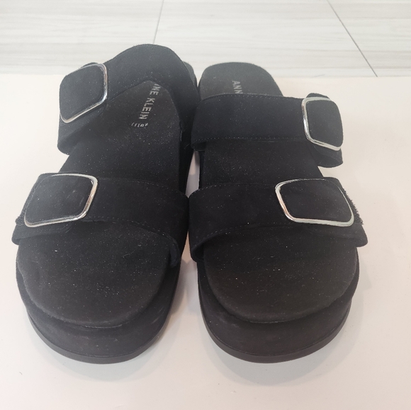 Anne Klein sandals - Picture 2 of 4